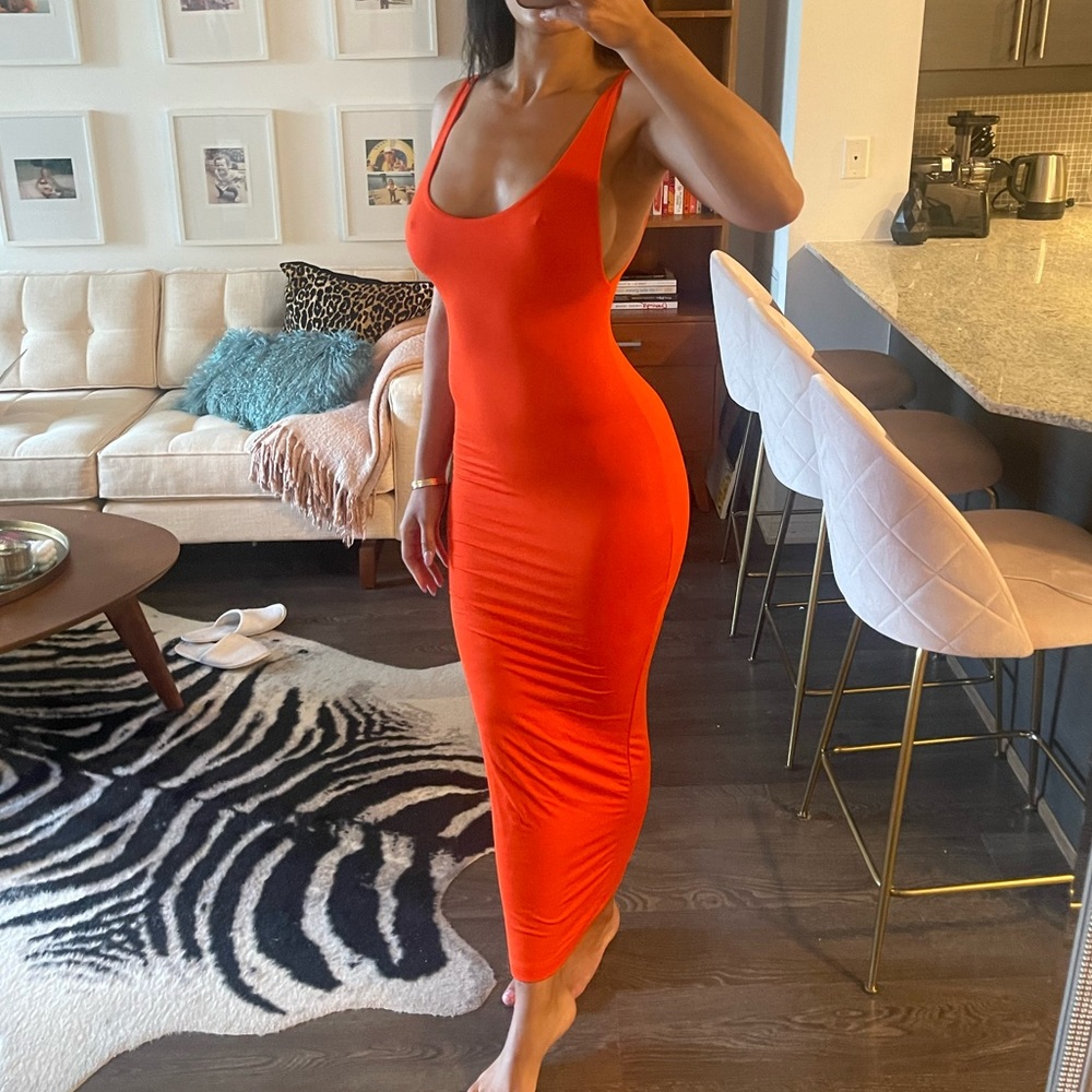 JLUXBASIX Low Side Dress